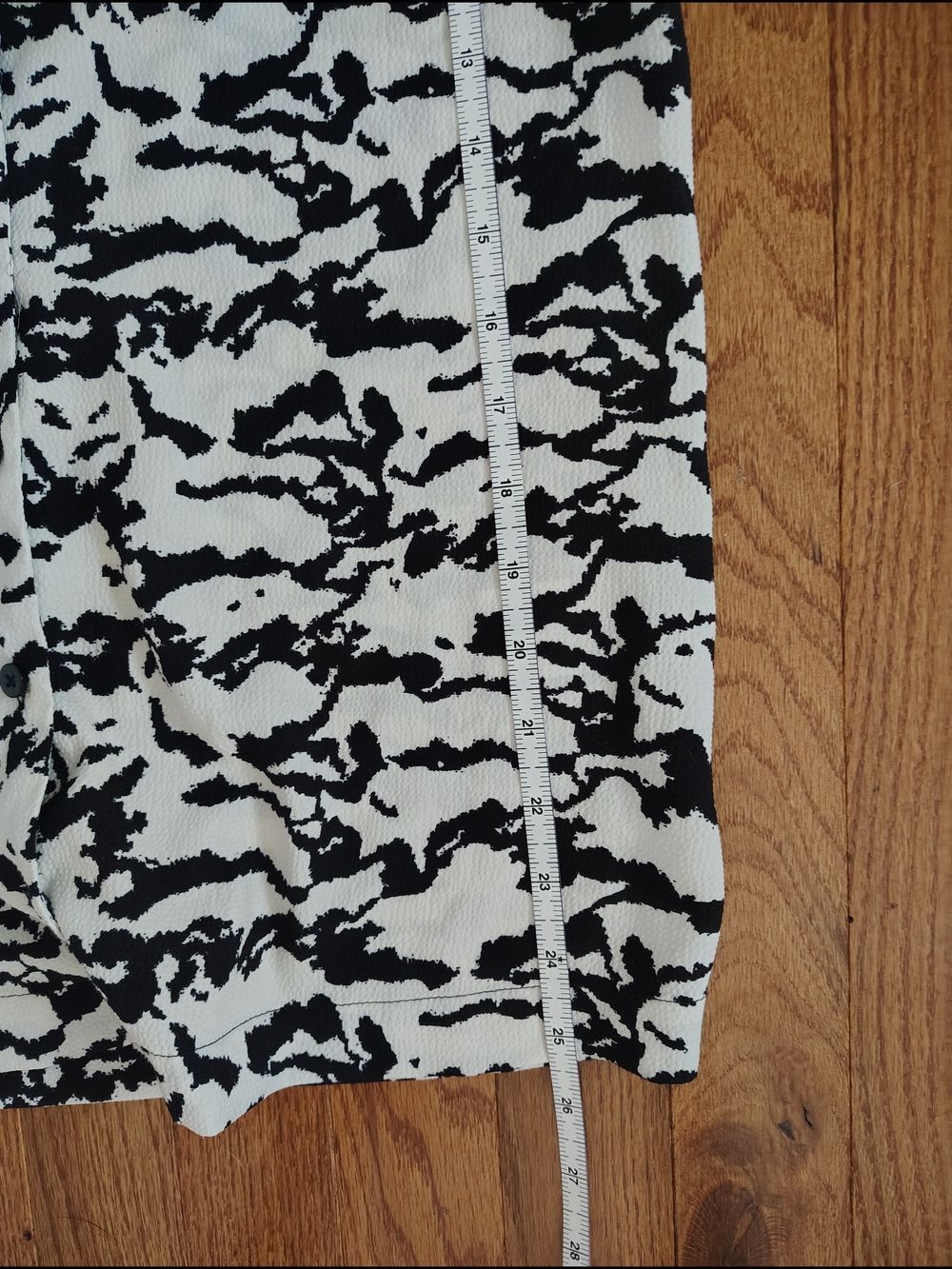 Rachel Zoe Black & White Abstract Print Corpcore Capsule Wardrobe - Picture 6 of 6